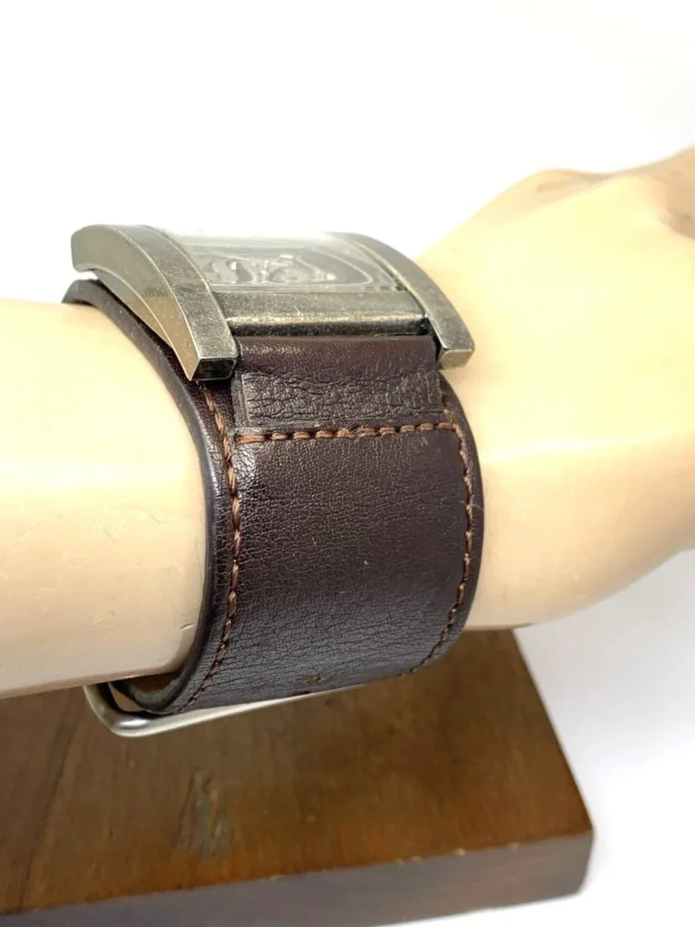 Guess 1981 Men's Watch W90026G1 Quartz Rectangular Wide Brown Leather Strap 38mm